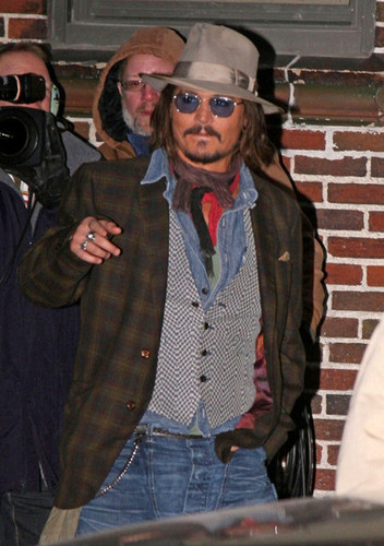  Johnny Depp At The 'Late दिखाना with David Letterman' - December 7