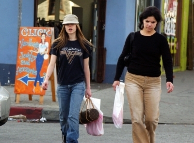  Shopping on Melrose in Los Angeles - 01.09.04