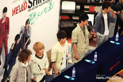  101024 Repackaged Album ‘Hello’ Fansign – Seoul