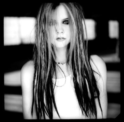  Avril UMS photoshoot