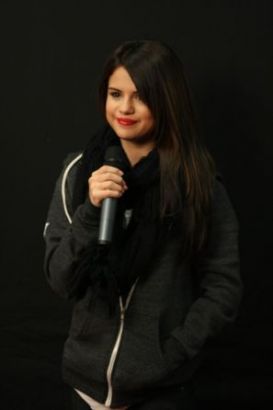  December 10th - キッス 108 Jingle Ball Interview