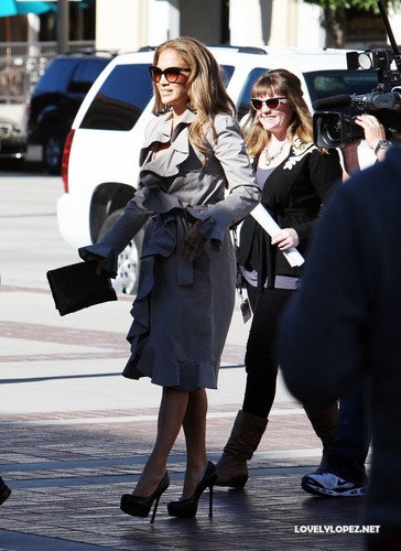  Jennifer arriving to the American Idol studio - Hollywood week 12/8/10