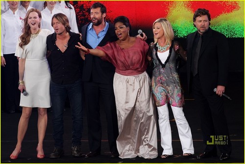 Keith, Nicole, Hugh, Olivia,and Russell join Oprah in Australia