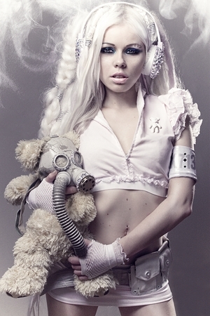  Kerli Army of l’amour