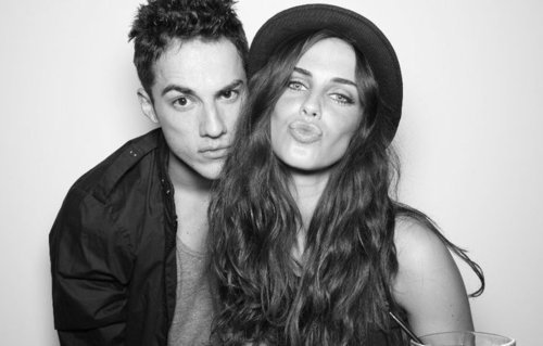 http://images4.fanpop.com/image/photos/17600000/Michael-Trevino-and-Jessica-Lowndes-the-vampire-diaries-tv-show-17684900-500-319.jpg