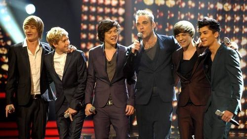  One Direction- 'She's The One' With Robbie Williams! ♥