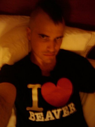  Tyler, in bed... And he <3s castor