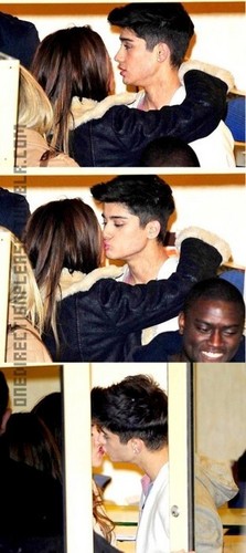  Zayneva? R They o Aren't They 2gether? (Don't No What To Believe) :) x