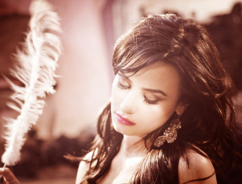  Demi Lovato - peminat Arts