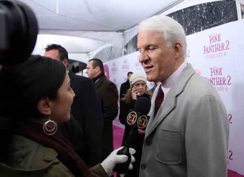  Premiere Of "The rosado, rosa pantera, panther 2" - Arrivals