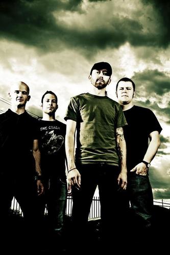  Rise Against - the band <3