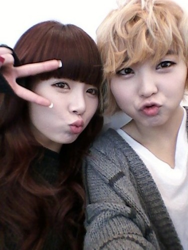  Хёна & Sohyun
