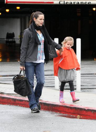  Jen took violet and Seraphina to see Disney on Ice!