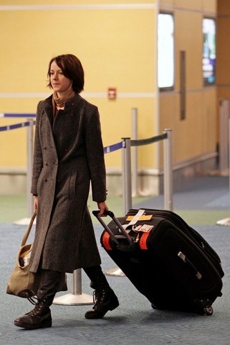 Jena Malone departing from YVR, Vancouver International Airport,November 21, 2010  