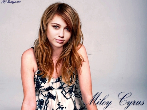 Miley Ray Cyrus wallpaper <3