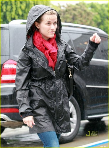  Reese Witherspoon: RRL Run!