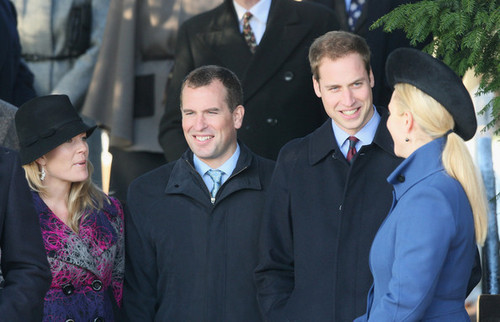  Royals Attend क्रिस्मस दिन Service At Sandringham