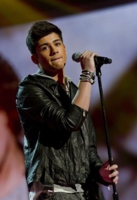  Sizzling Hot Zayn Is A Stunner (He Owns My coração & Always Will) Those Sparkling Coco Eyes :) x