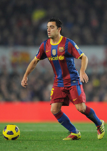  Xavi playing for Barca
