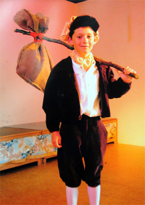  Niall as Oliver