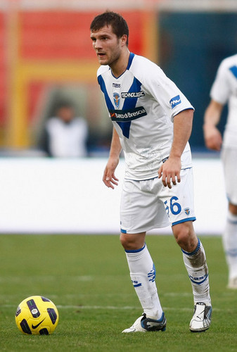  P. Hetemaj playing for Brescia