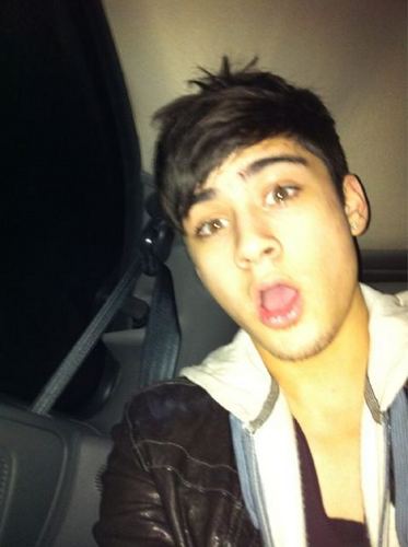  Sizzling Hot Zayn (He Owns My puso & Always Will) Those Sparkling Coco Eyes :) x