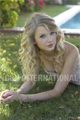  Taylor तत्पर, तेज, स्विफ्ट - Photoshoot #055: US Weekly (2008)