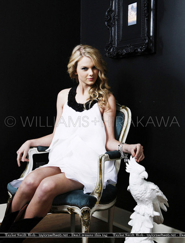 Taylor Swift - Photoshoot #058: Entertainment Weekly (2008)