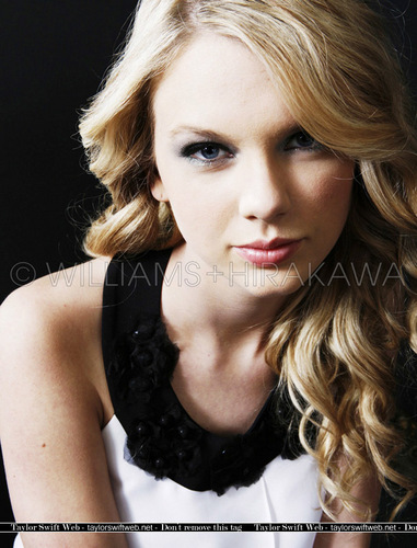  Taylor schnell, swift - Photoshoot #058: Entertainment Weekly (2008)