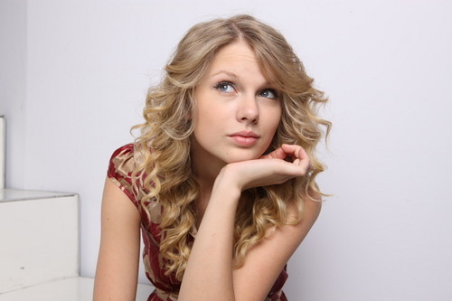 Taylor Swift - Photoshoot #064: @15 (2009)