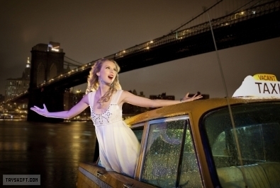  Taylor nhanh, swift - Photoshoot #085: VMAs promos (2009)