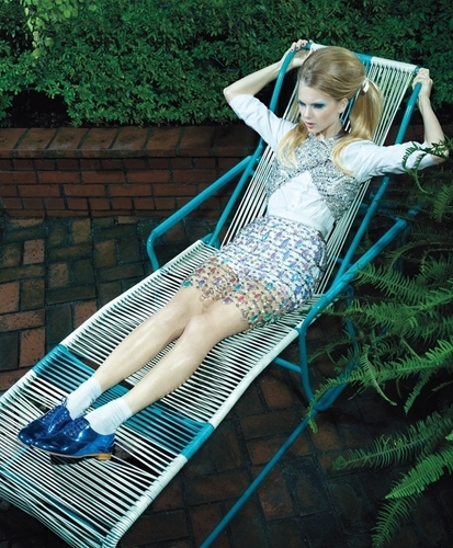 Taylor Swift - Photoshoot #094: T (2009)