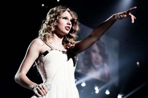  Taylor 迅速, 斯威夫特 - Photoshoot #101: Fearless Tour (2009)