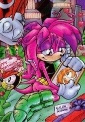 Julie-Su has a crush on Knuckles
