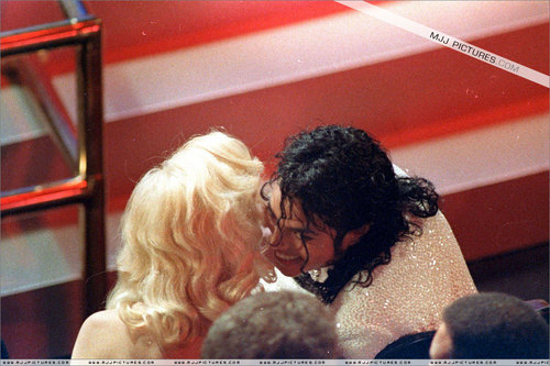 MJ @ the Oscars 1991