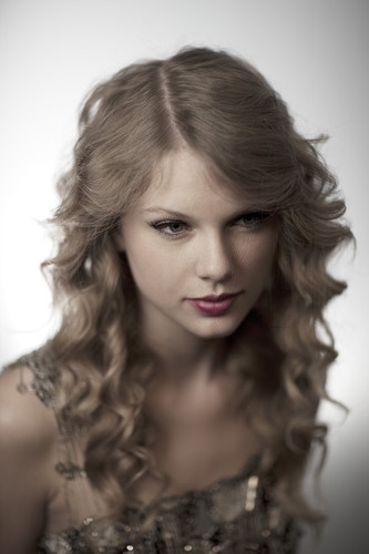  Taylor تیز رو, سوئفٹ - Photoshoot #106: TIME (2010)