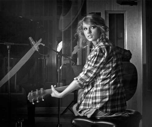  Taylor 迅速, スウィフト - Photoshoot #111: Rolling Stone (2010)