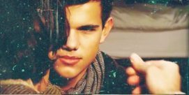  New imágenes of Taylor Lautner from Making of estrella Ambassador