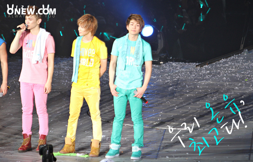 SHINee at SHINee The 1st Concert in Korea 110101