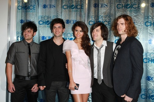  Selena And The Scene at the PCA 2011