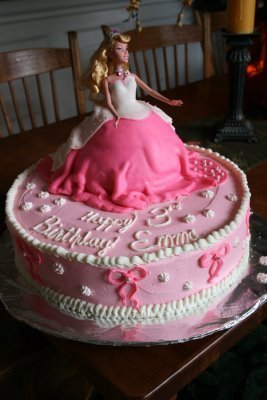  Sleeping beauty birthday cake :)