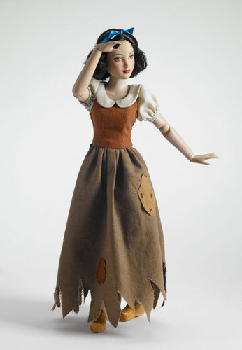 Snow White dolls