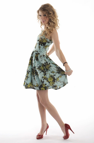  Taylor schnell, swift - Photoshoot #119: USA Today (2010)