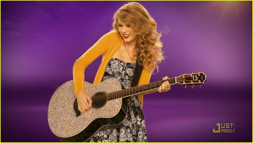  Taylor तत्पर, तेज, स्विफ्ट - Photoshoot #120: Taylor Swift: Journey to Fearless (2010)