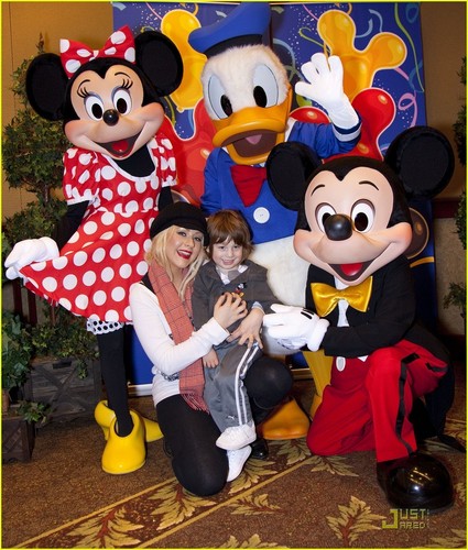Christina & Max @ Disneyland