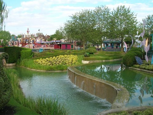  Fantasyland pond