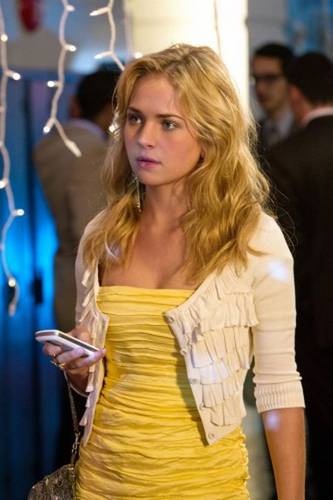  Life Unexpected - Episode 2.09 - Homecoming Crashed - Promotional 사진