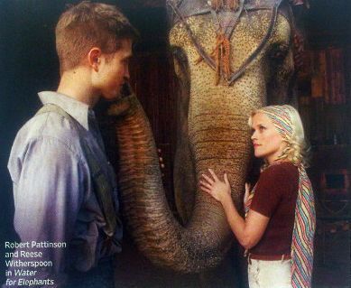  Scan Of New ‘Water For Elephant’ Still In Entertainment Weekly!