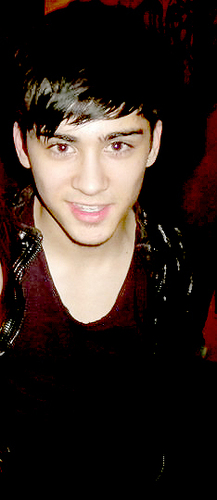  Sizzling Hot Zayn Leaves Me Breathless (He Owns My tim, trái tim & Always Will) Sparkling CoCo Eyes :) x