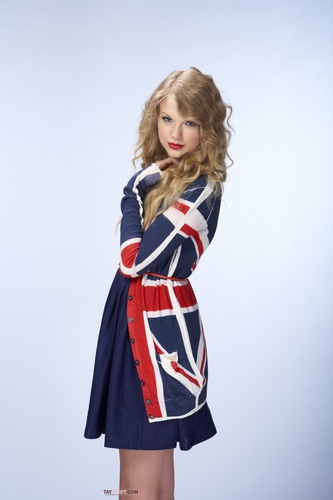  Taylor schnell, swift - Photoshoot #121: Bliss (2010)